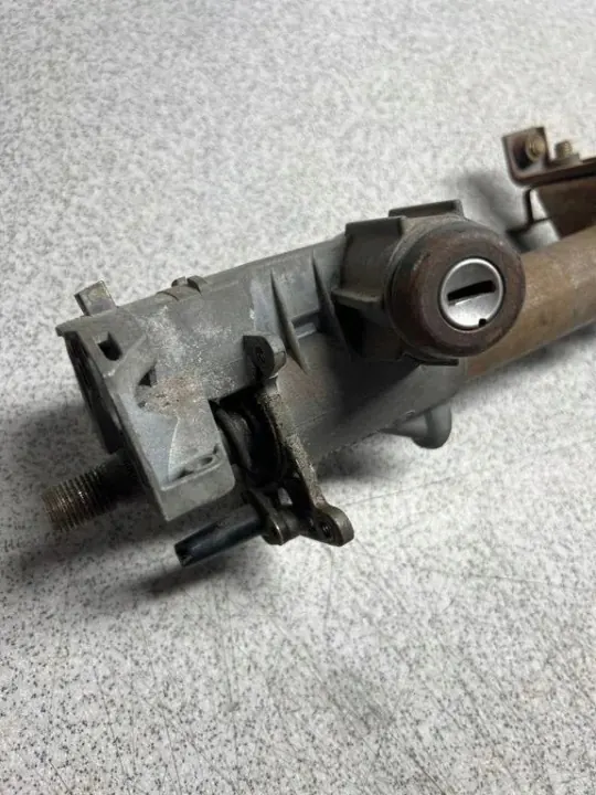 BMW Ontsteekschakelaar OEM 1153410 voor E30 2.0L image 3