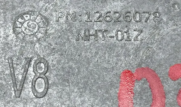 Kompressorikiinnike OEM 12626078 Cadillac Escaladelle image 3