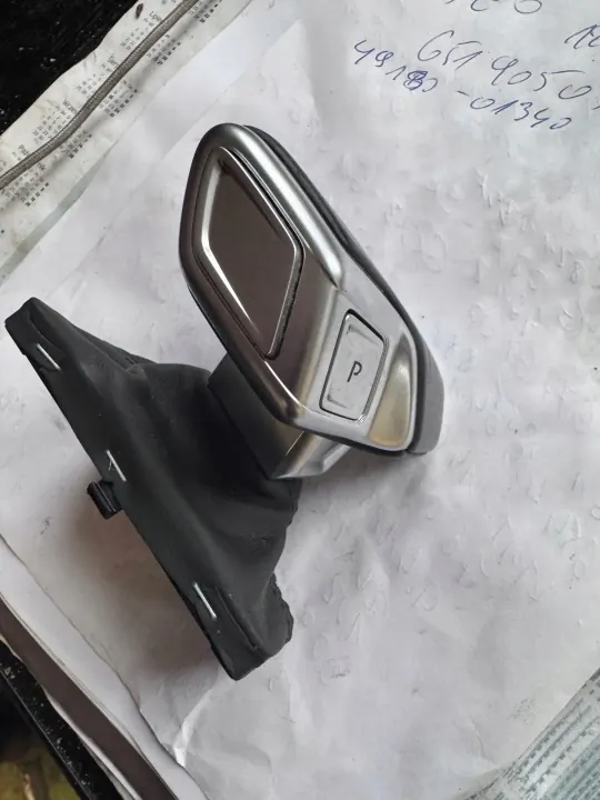 Pommeau de levier Audi A7 C8 OEM 4K1713140B Cuir Automatique image 5