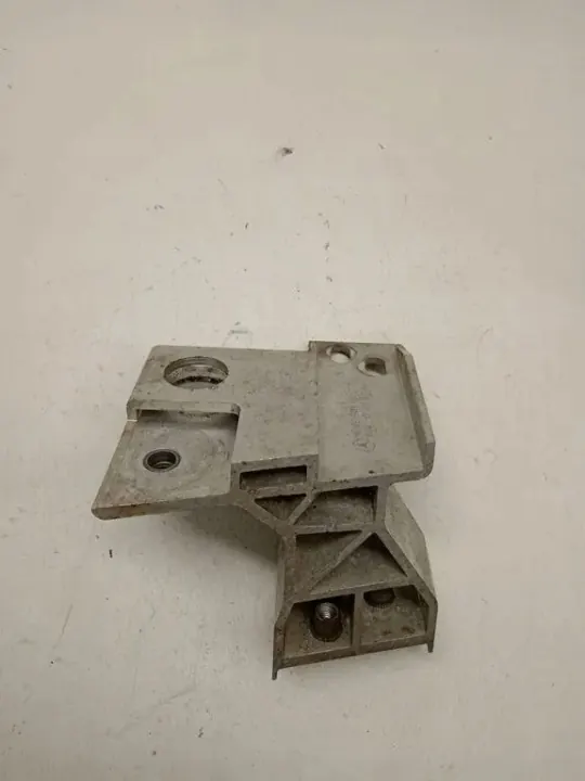 Mercedes-Benz Jäähdyttimen kiinnityspaneeli OEM A2055010022 image 3