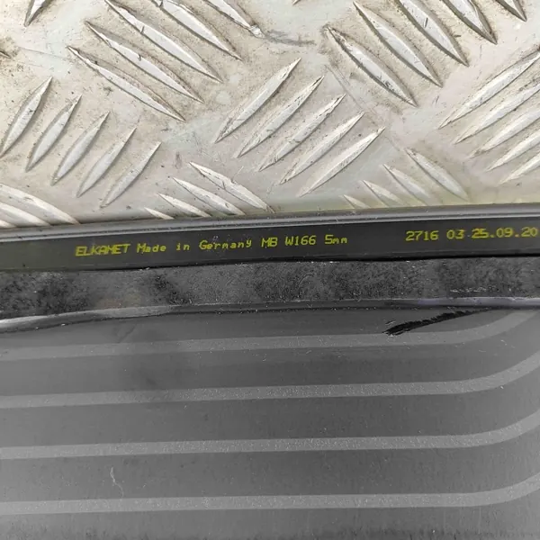 Gebruikte voorruit OEM A0525453826 Mercedes-Benz image 9
