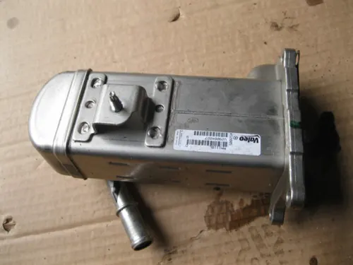 Arrefecedor de escape usado para Peugeot 3008 2.0 HDI image 2