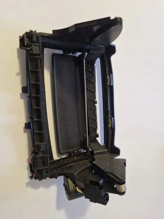 Carcasa pantalla HUD OEM 3G1858763 para VW Passat B8 image 5