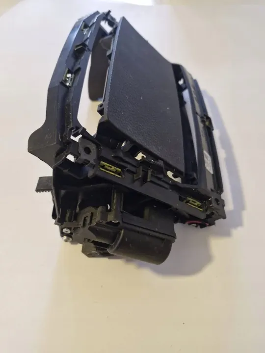 Carcasa pantalla HUD OEM 3G1858763 para VW Passat B8 image 7