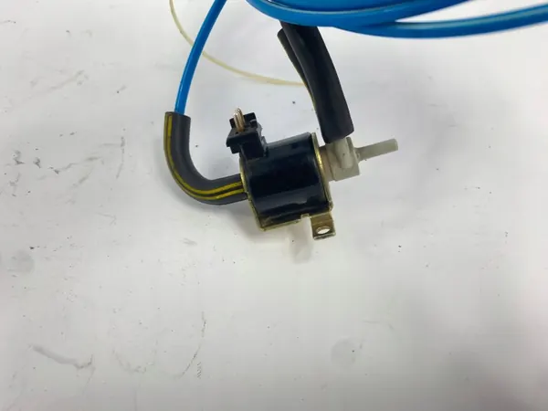 Sitzklappventil OEM 0008001178 Mercedes W124 image 10