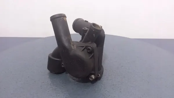 VW BORA GOLF IV Carcaça do Termostato 021121121C image 4