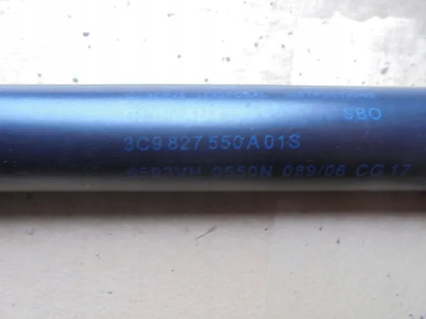 VW Passat B6 Kombi Baklucka Aktuatorer 3C9827550A image 2