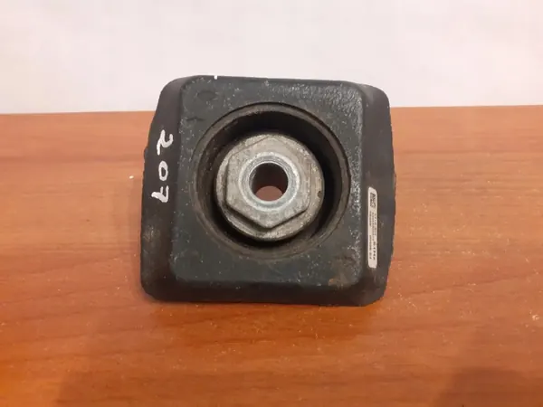 Suporte redutor traseiro OEM 11776 Mercedes-Benz image 2