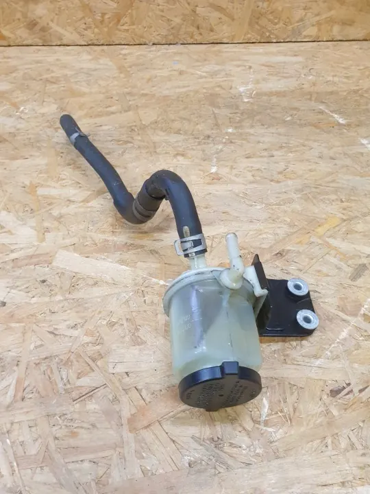 Réservoir direction assistée Mercedes X-Class W470 OEM image 2