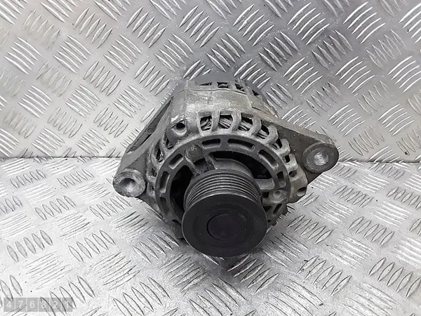 Alternador Opel Astra H 2005 1900td ym13117340 image 2