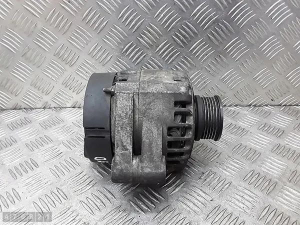Alternador Opel Astra H 2005 1900td ym13117340 image 3
