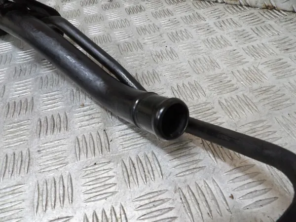 Nissan OE Tankvulpijp OEM WLEW PALIWA RURA image 6