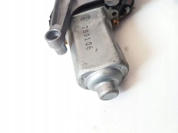 Motor de techo corredizo Suzuki XL7 OEM 8331002652 image 5