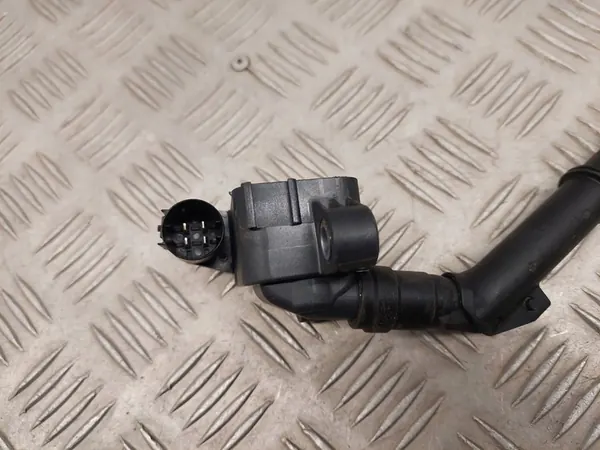 Mercedes-Benz S W222 2015 Bobina de Encendido Alta Tensión OEM image 3