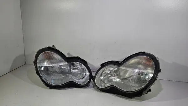 Mercedes C W203 Scheinwerfer-Set OEM 187269283453 image 3
