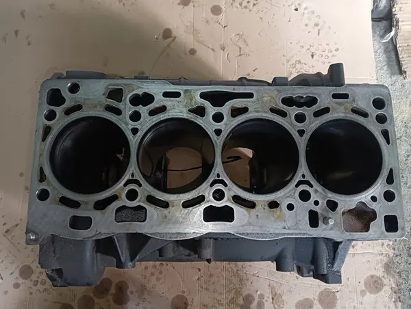 Motorblock VW Audi Skoda Seat 2.0 TDI DFH 03N023C image 3