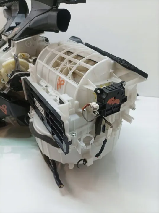 Calefactor OEM 271104GF0C para Infiniti Q50 (2013-) image 5