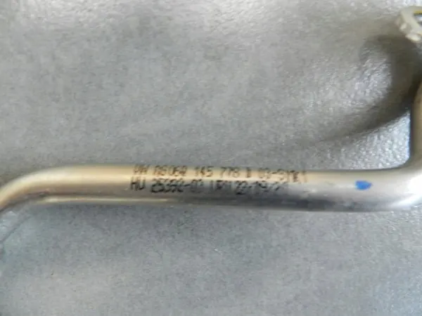 Audi S3 A3 8Y Mangueira de óleo 06A145778D image 3