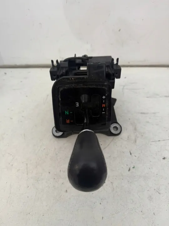 Seletor de mudanças Toyota OEM 8945152020 - Usado image 2