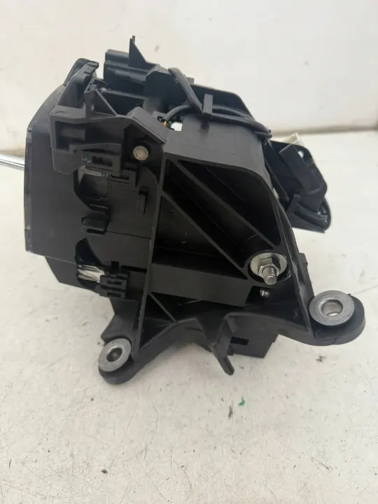 Seletor de mudanças Toyota OEM 8945152020 - Usado image 3