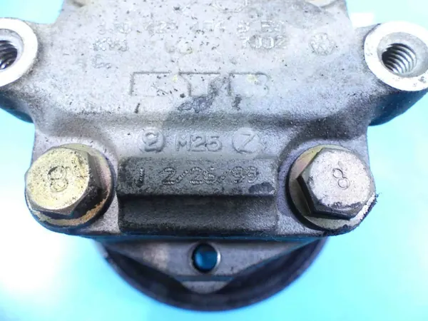 Bomba de direção assistida Seat Toledo II Leon I 1.8 20V OEM image 6