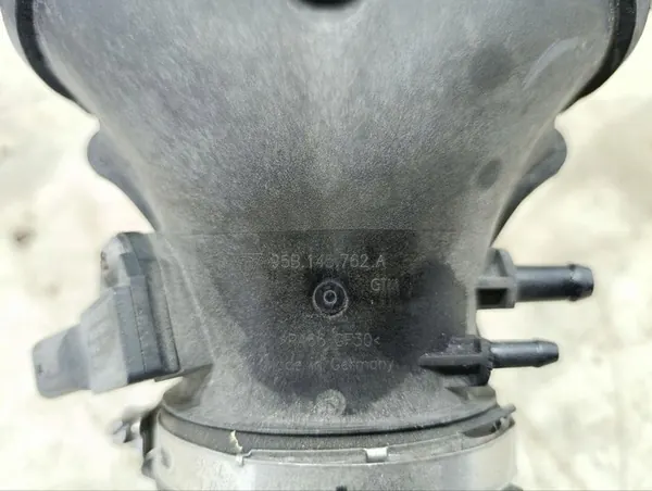 Porsche MACAN 2015 Flexible et Rigides Tuyaux OEM 95B145762A image 6