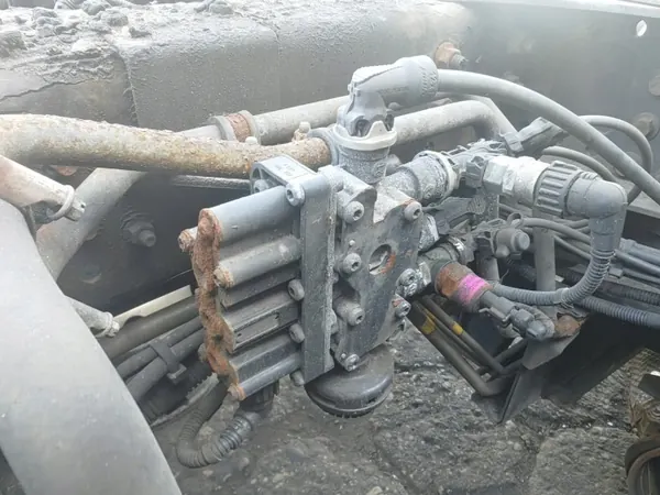 Válvula ECAS Suspensión Iveco S-WAY OEM ECAS123 image 5