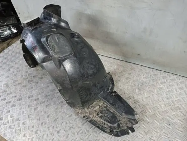 Skoda Rapid (NH) 2018 Oikea Etulokasuoja 5JA809962B image 2