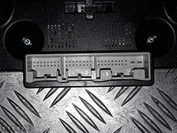 Seat Altea XL ilmastointimoduuli OEM 5P0907044L image 5