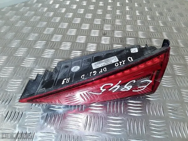 Luz trasera Audi A3 2014 8V5945094A image 2