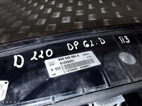 Luz trasera Audi A3 2014 8V5945094A image 4