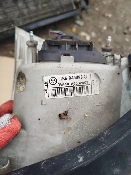 Höger bakljus VW Golf V HB image 4