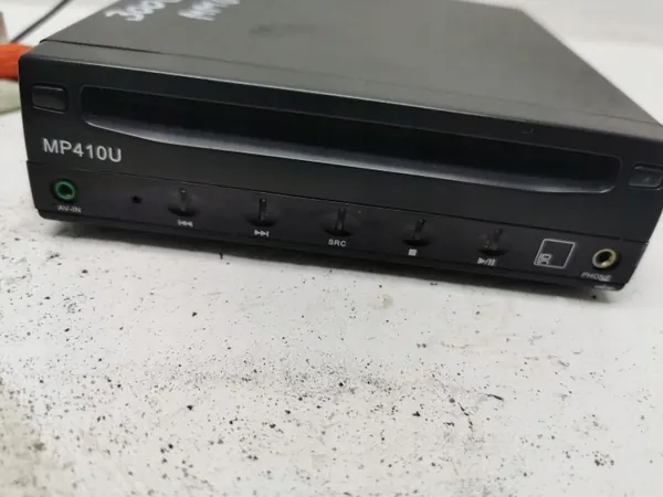 Tuner DVD OEM MP410U pour Chrysler 300C 04-10 image 3