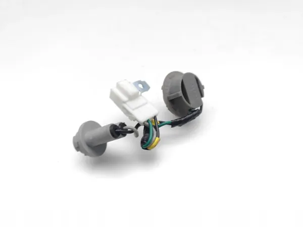 Hyundai Coupe Ajovalon lamppukansi OEM No MPN image 2