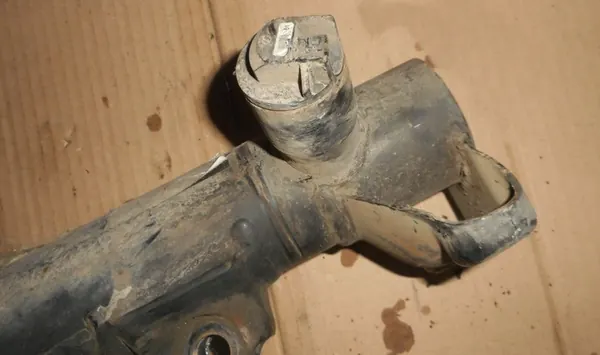 Mercedes W207 C207 Vänster Framdämpare A2073231300 image 3