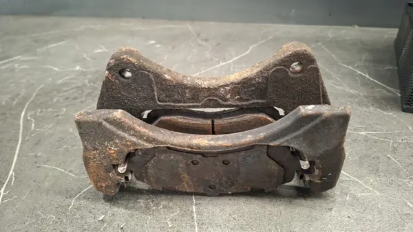 Soporte pinza freno delantero derecho Jeep Compass I 2.2 CRD image 2