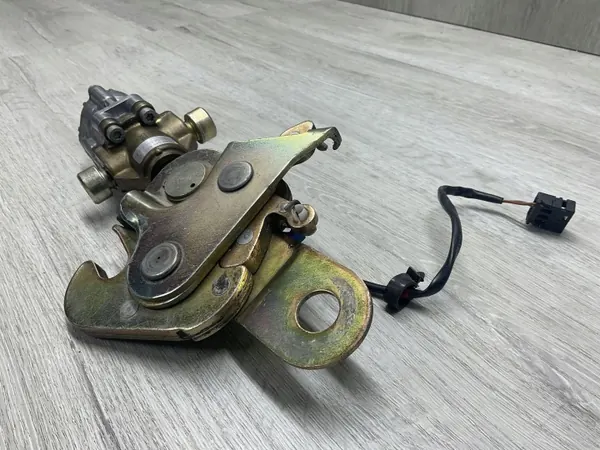 Mercedes-Benz SL R129 Sitzneigemechanismus rechts OEM 1298200407 image 3