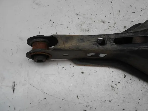 TOYOTA YARIS IV 4 Braccio di Controllo Posteriore Sinistro Destro 4873033160 image 4