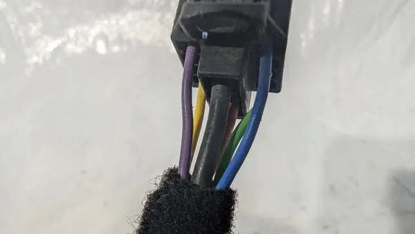 Audi Q8 2018- Halterung für Kofferraumaktuator 4M8827851H image 2