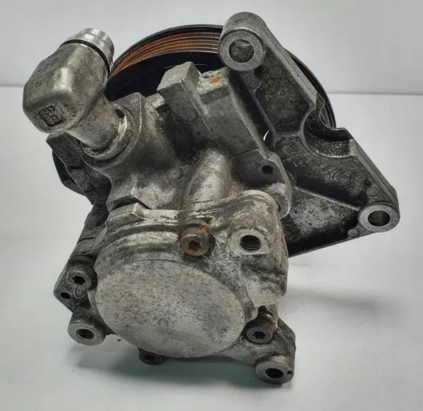 Mercedes ohjauspumppu OEM A0024669701 image 3