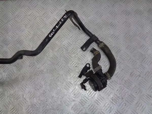 Vattenpump och slangar VW Golf 7 1.6 TDI image 2