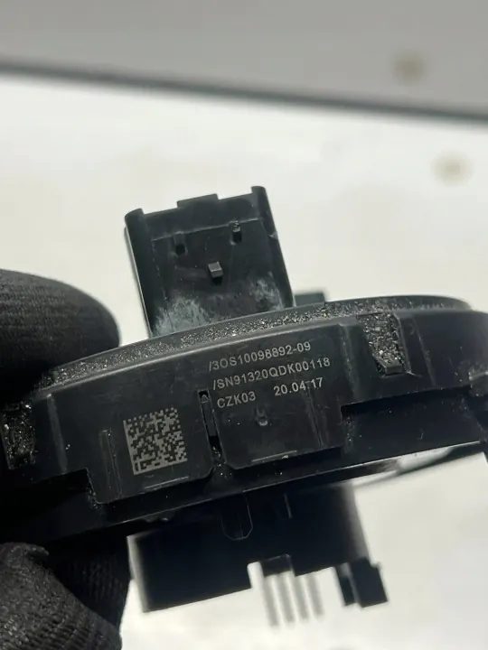 Capteur d'angle de braquage OEM YQP4034 Audi A4 B9 image 3