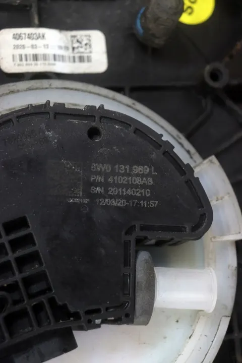 Réservoir AdBlue Audi A4 B9 2015- OEM 8W0131878BP image 10