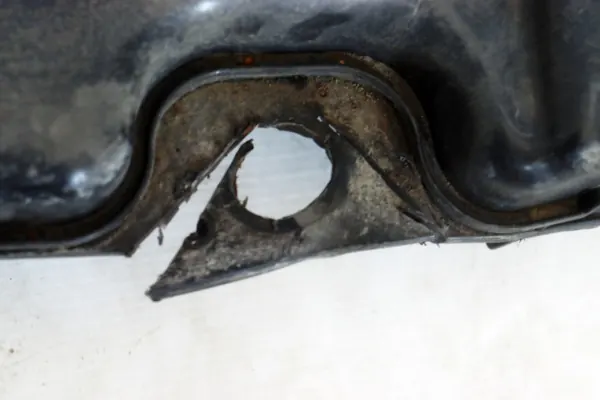 Réservoir AdBlue Audi A4 B9 2015- OEM 8W0131878BP image 4
