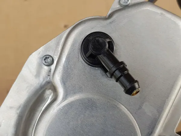 Heckwischermotor + Arm / SEAT LEON II 2005-2012 image 8