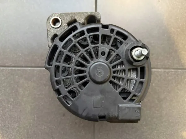 Vaihtovirtageneraattori 1.6 16V Chevrolet image 3