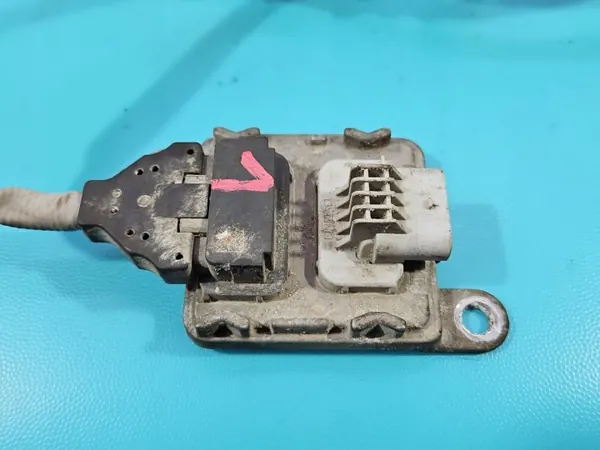 Sensor NOx OEM 227900033R para Renault Trafic III image 4