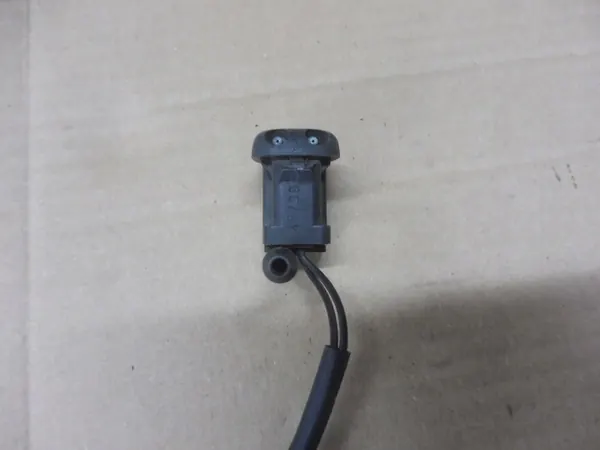 BMW OE 8361039 Voorruitwissersproeier image 2