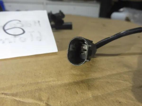 BMW OE 8361039 Voorruitwissersproeier image 4