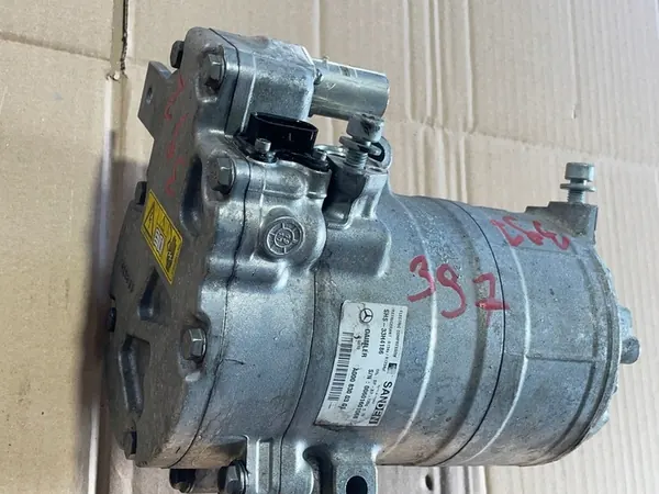 Compresor de aire acondicionado Mercedes W205 W213 Sprinter W177 A0008300301 image 2